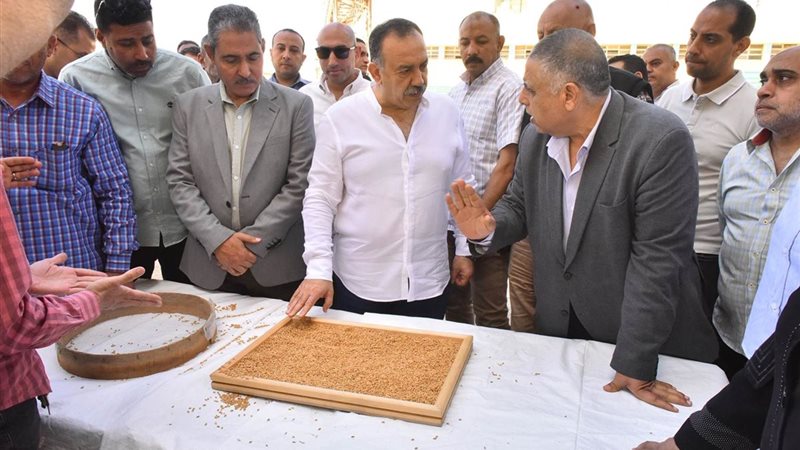 محافظ أسيوط يتفقد