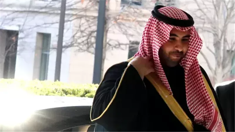 وصول وزير الدفاع