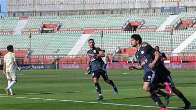 فاركو يفوز على الأهلي 2-1 ويودعان كأس عاصمة مصر (صور)