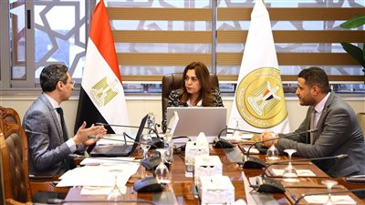 وزيرة التنمية المحلية تستعرض الخطة التدريبية السنوية الجديدة لمركز سقارة