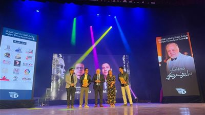 تكريم طه دسوقي وعصام عمر بحفل ختام مهرجان الفضاءات المسرحية