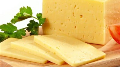 تفسير رؤية الجبنة الرومي في المنام وعلاقتها بانتهاء الخلافات والمشاحنات 