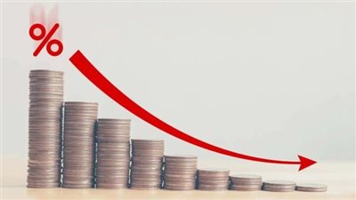 خبير اقتصادي: خفض أسعار الفائدة ضرورة لإنعاش الاستثمار الأجنبي المباشر