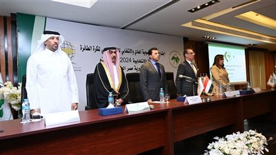 أشرف صبحي يشهد اجتماع الجمعية العمومية للاتحاد العربي للكرة الطائرة