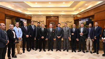 أشرف صبحي ورئيس الاتحاد الدولي للكاراتيه يشهدان منافسات بطولة الدوري العالمي