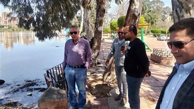 رئيس حي غرب المنصورة يتابع أعمال تجهيز الحدائق العامة لاستقبال شم النسيم (صور)