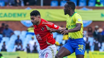 بعد مرور 15 دقيقة، التعادل السلبي يسيطر على مباراة الأهلي وصن داونز 