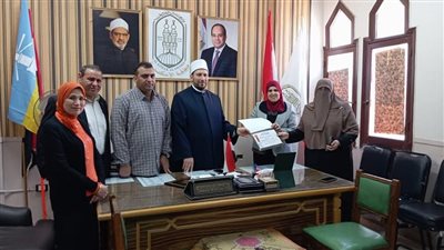 رئيس منطقة الإسكندرية الأزهرية يكرّم أعضاء الجودة وقيادات التعليم 