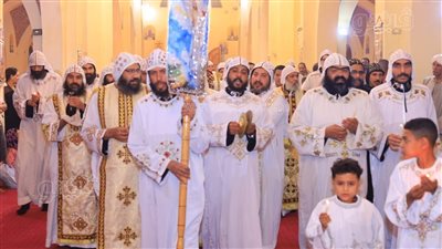 أقباط الأقصر يؤدون قداس عيد القيامة بدير الأنبا متاؤس الفاخوري بإسنا (صور)
