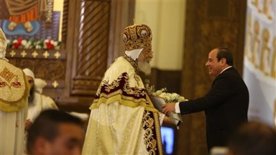 السيسي مهنئا الأقباط بعيد القيامة المجيد، النسيج الوطني المتماسك الدعامة الأساسية لبناء الوطن وتنميته