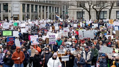 «أوقفوا تسليح إسرائيل»، آلاف الأمريكيين يتظاهرون ضد ترامب (فيديو)