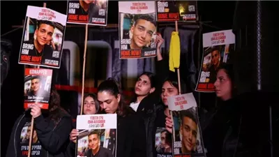 مصيره مجهول، والد الأسير عيدان ألكسندر يعلق على إعلان حماس