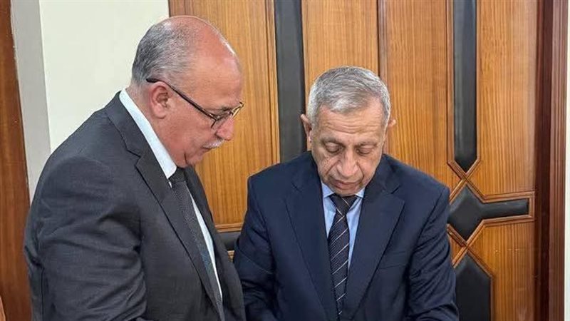 رئيس الأكاديمية العربية