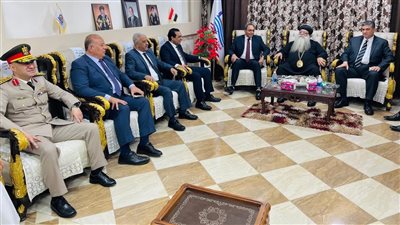 محافظ قنا يقدم التهنئة لأقباط دشنا بمناسبة عيد القيامة المجيد (صور)