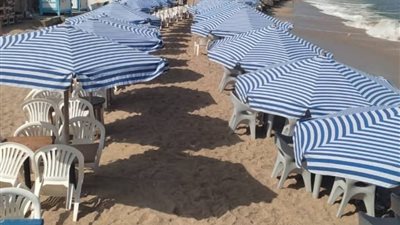 الإسكندرية تستعد لشم النسيم بتغيير ألوان الشماسي وأسماء عدد من الشواطئ (صور)