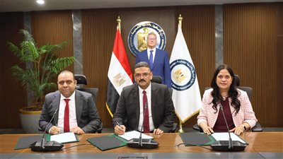 البترول توقع اتفاقية مع 