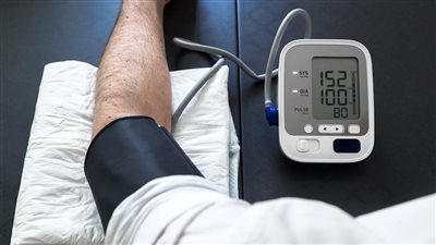 نصائح لمرضى ضغط الدم المرتفع قبل تناول الفسيخ والرنجة فى شم النسيم