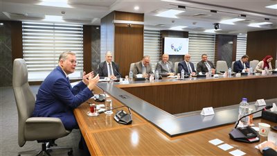 وزير البترول يبحث مع وفد هواي العالمية التعاون فى مجالات التحول الرقمى