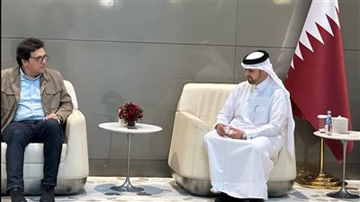 وزير الثقافة يصل الدوحة للمشاركة في فعاليات “قطر تبدع 2025”