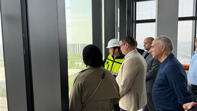 وزير الإسكان يبحث مع مسؤولي CSCEC الصينية تقدم الأعمال بمنطقة الأعمال المركزية بالعاصمة