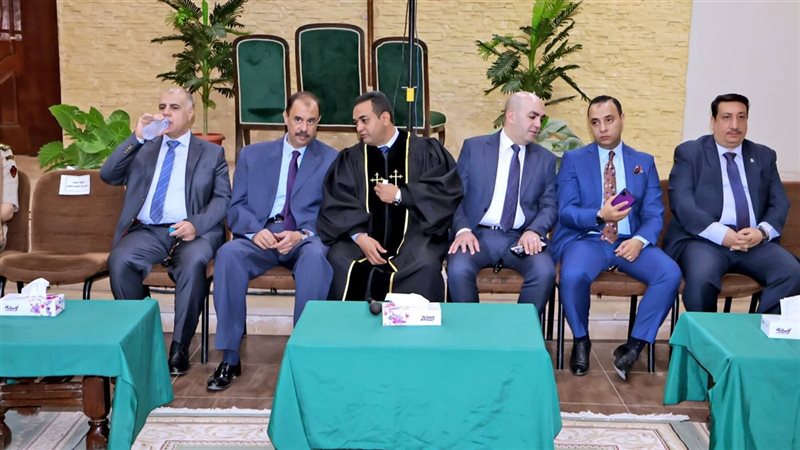 محافظ سوهاج يزور
