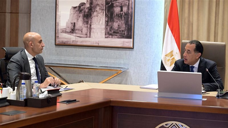 رئيس الوزراء ووزير