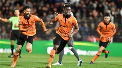 نهضة بركان بطلا لـ الكونفدرالية بعد التعادل مع سيمبا 1-1