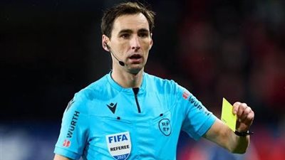 بعد تعيينه لإدارة نهائي كأس ملك إسبانيا، أرقام الحكم دي بورجوس مع ريال مدريد وبرشلونة 