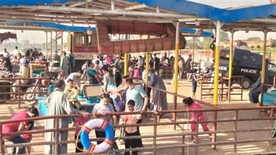 أهالي سوهاج يتوافدون على الحدائق والمتنزهات احتفالا بعيد القيامة وشم النسيم 