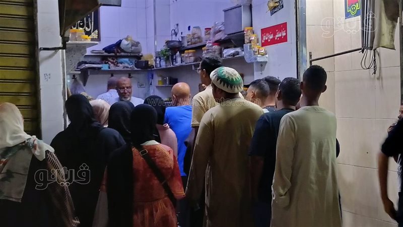 شراء الفسيخ والرنجة