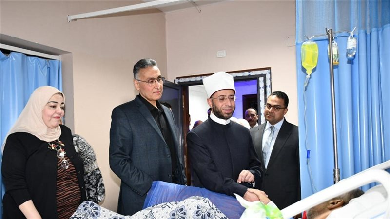 وزير الأوقاف يتفقد