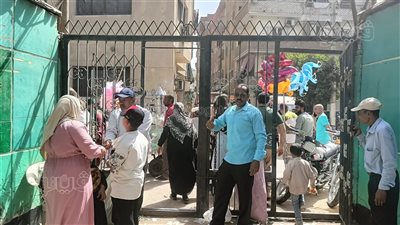 حديقة حيوان الزقازيق تستقبل آلاف المواطنين للاحتفال بأعياد الربيع (فيديو وصور)