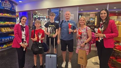 مطار القاهرة يشارك المسافرين أعياد الربيع وشم النسيم (صور)