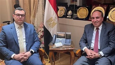 خلال لقائه بعبد المحسن سلامة، وزير الإسكان يوافق على تخصيص 1500 شقة و328 قطعة أرض للصحفيين 