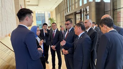 وزير الإسكان يواصل جولاته بالصين ويتفقد منطقة الأعمال المركزية في بكين