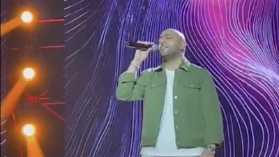 تامر عاشور يتألق في حفل شم النسيم بباقة من أبرز أغانيه (صور)