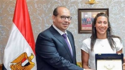 اتحاد السباحة يوافق على ترشيح فريدة عثمان لعضوية لجنة اللاعبين الأولمبيين