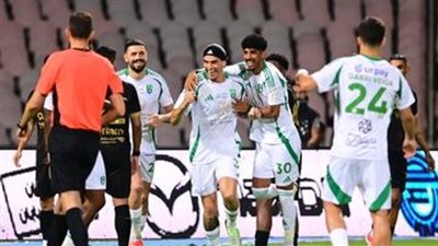 أهلي جدة يتجاوز عقبة الوحدة في الدوري السعودي