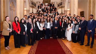 لقاء تفاعلي لوزير الخارجية مع 100 طالب من الجامعات المصرية (صور)