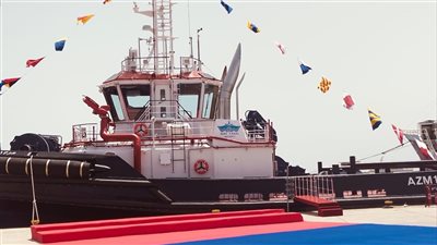 الفريق أسامة ربيع يدشن القاطرتين  