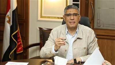 محافظ الجيزة يطلق خطة شاملة لتطوير منظومة النظافة وإنشاء قاعدة بيانات متكاملة