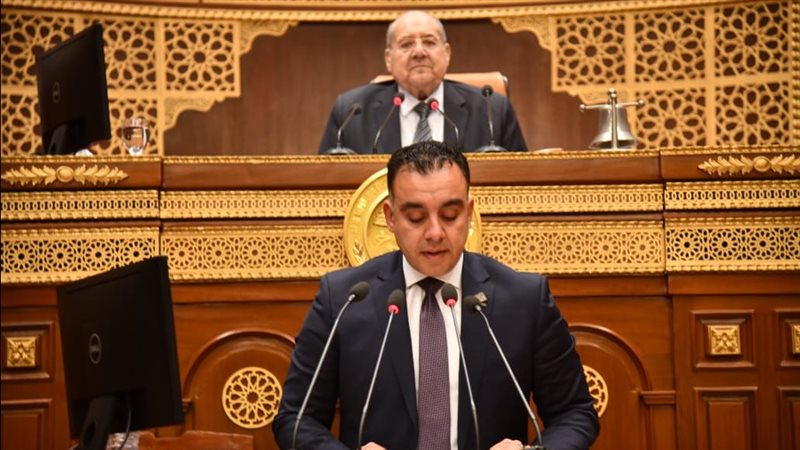 مناقشة ملف الأمن