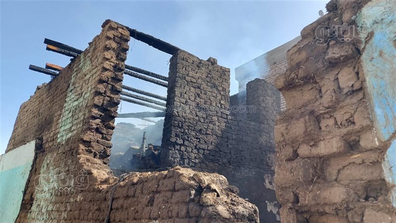 حريق في منزلين بالأقصر،