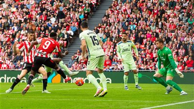 الدوري الإسباني، أتلتيك بيلباو يتقدم على لاس بالماس 0/1 في الشوط الأول 