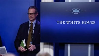 ثعلب دبلوماسية وتولى إدارة 