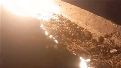 اشتعال الأسفلت بسبب تسريب غاز فى قنا