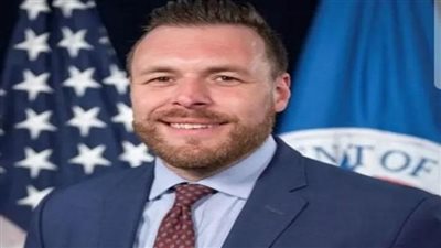 أحدث الضحايا، فضيحة سيجنال تطيح بكبير مساعدي هيجسيث في البنتاجون