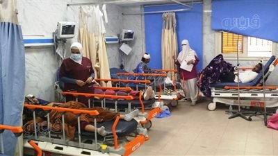 محافظ أسوان يوجه بتقديم العلاج لـ 50 مصابا سودانيا في حادث انقلاب أتوبيس