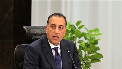 رئيس الوزراء يحذر المحافظين لهذا السبب 