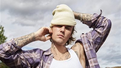 جاستن بيبر يهاجم مصوري الباباراتزي مستشهدا بالأميرة ديانا 